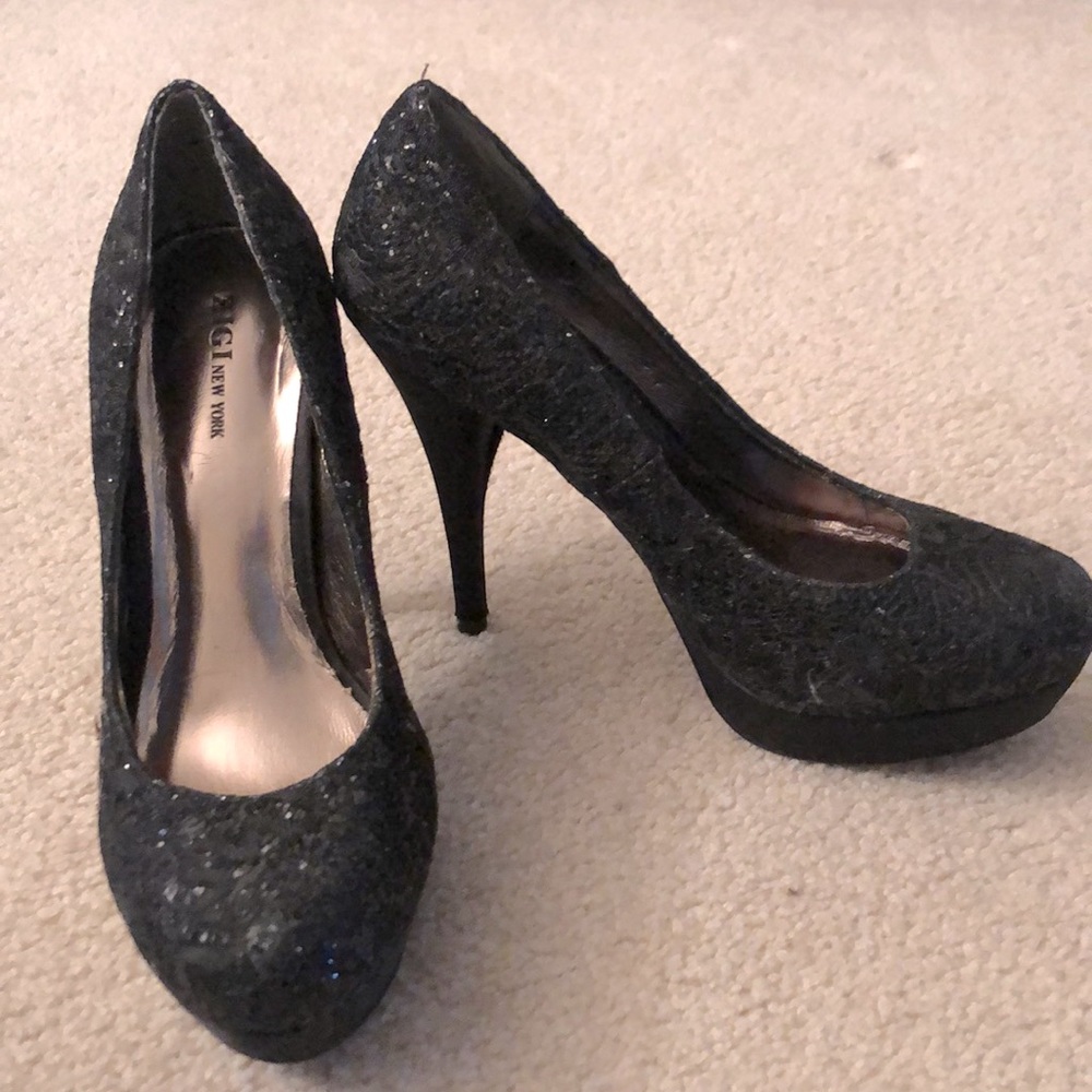 Zigi NewYork black texture sparkle heels